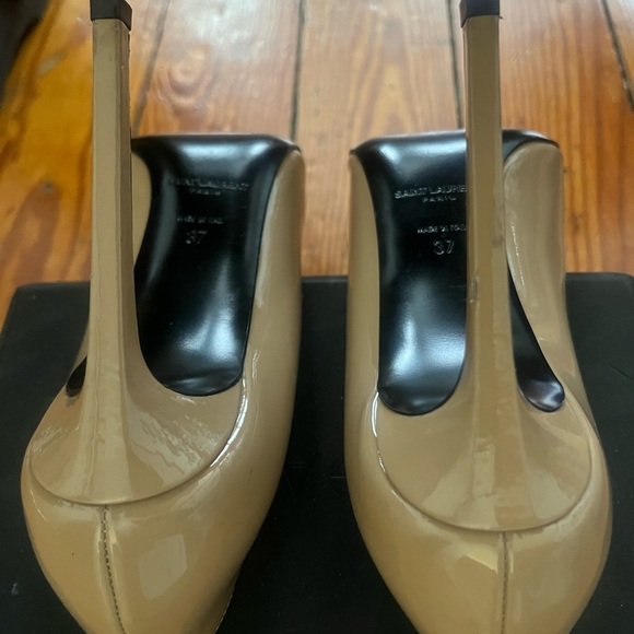 Saint Laurent Beige Patent Leather Heels - Picture 2 of 4